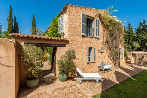 Cas Concos, Peaceful haven in Cas Concos – Seasonal rental finca with sea views, pool, sauna and yoga house — photo 2