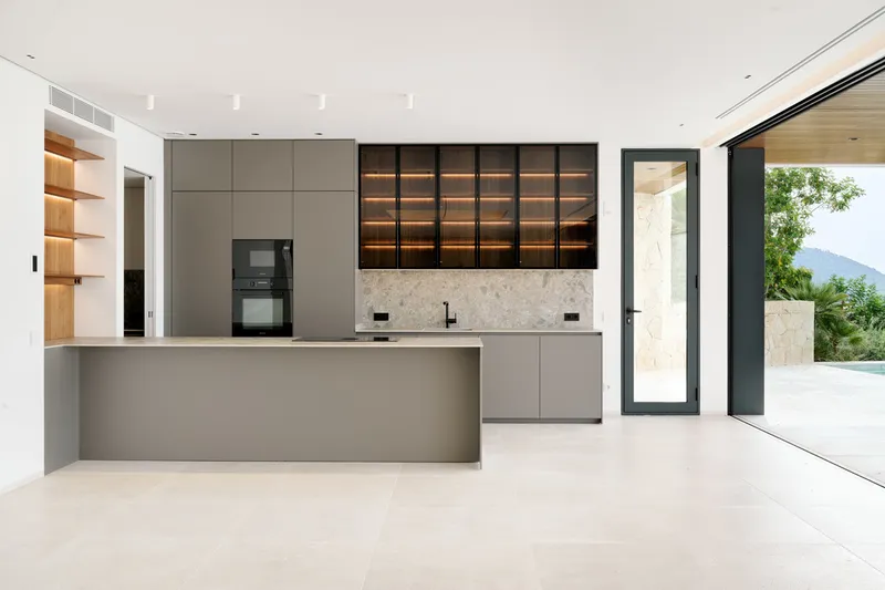Spectacular newly built villa with fantastic sea views in Santa Ponsa — photo 8