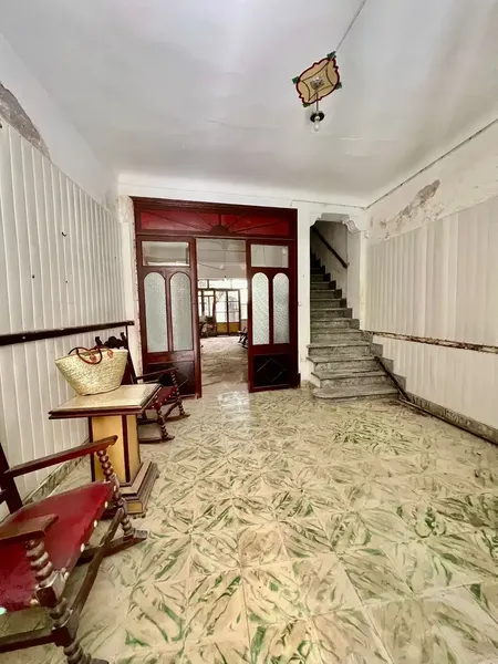 Investment Opportunity in Felanitx: Two Independent Fincas with Great Renovation Potential — photo 1