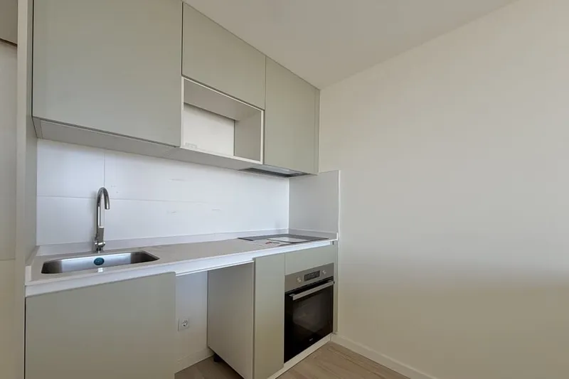 Unfurnished new build apartment with parking in Palma — photo 6