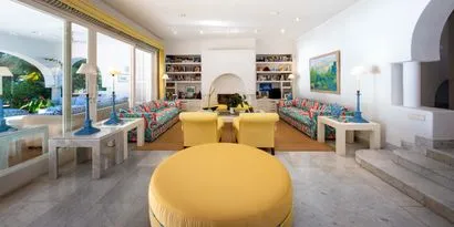 Luxury seafront villa in Porto Petro — photo 11