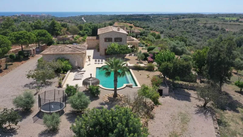Luxurious and sunny country house with panoramic views to the sea in S'Espinagar, Manacor — photo 2