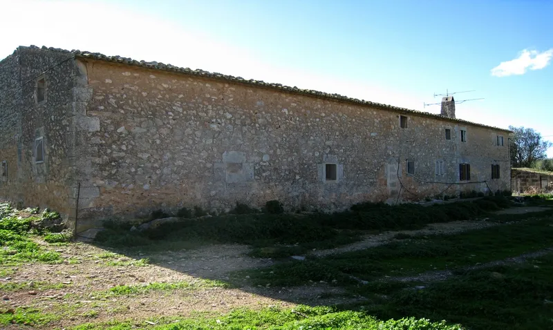 Rustic country property of 1,250,000 m² with buildings in the vicinity of Palma city — photo 7