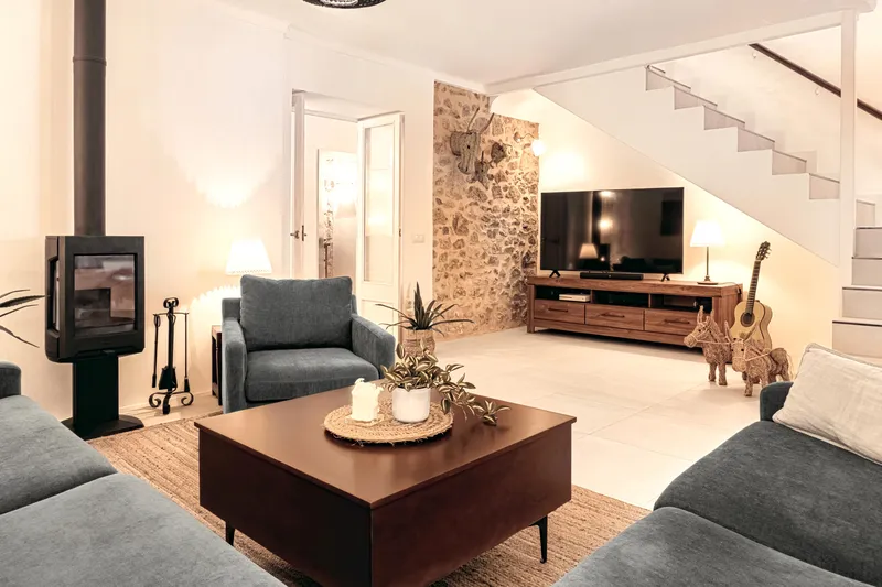 Stylish townhouse in Artà with large garage, sunny patio, roof terrace and ETV license — photo 4
