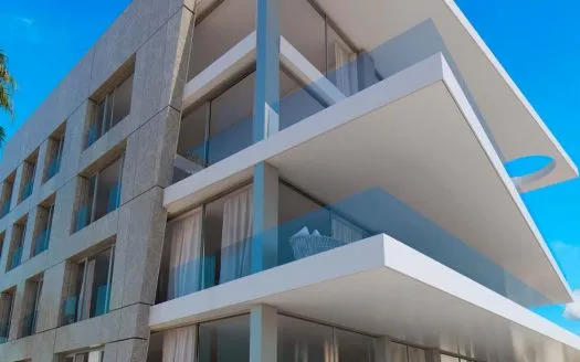 Superb and luxurious new apartment development, front-line to the sea with spectacular views and located on the Paseo, close to the main port, Club de Mar – For Sale — photo 1
