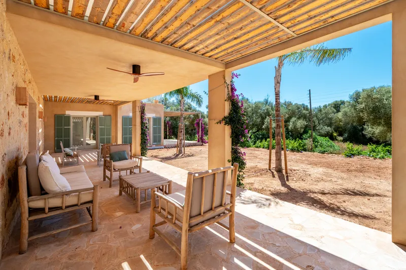 Impressive natural stone finca in Sa Rapita on a large plot, close to Es Trenc beach — photo 5