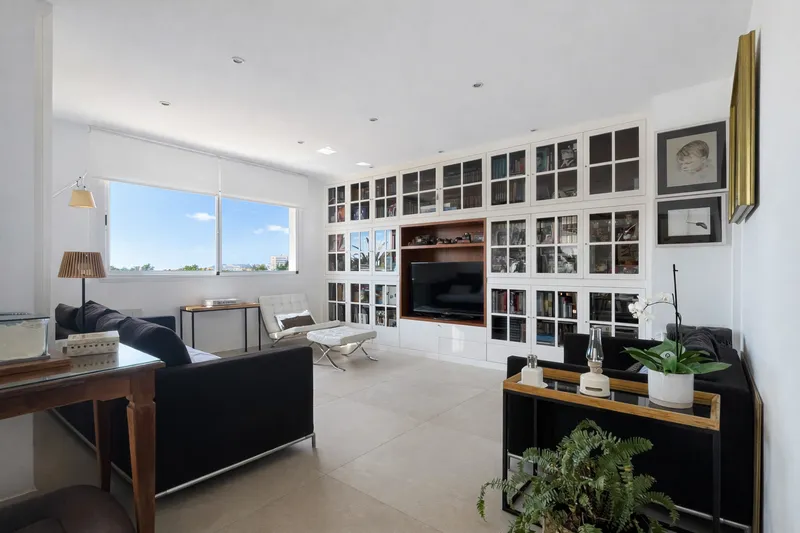 Duplex with private garden and pool with partial sea views in Bonanova — photo 3
