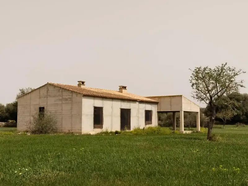 Rustic estate with about 24,000m² of land and an unfinished construction of about 157m² all on one floor — photo 5
