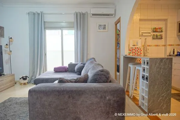 Apartment on CL Antoni Pons, Camp d'En Serralta — photo 1