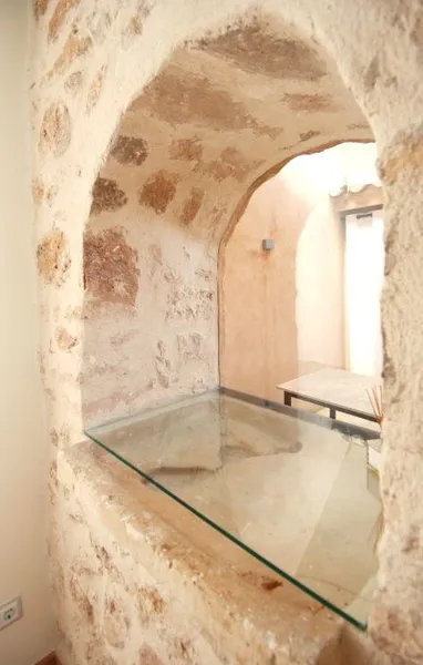 Completely renovated town house with patio and terrace near the center of Santanyi — photo 6