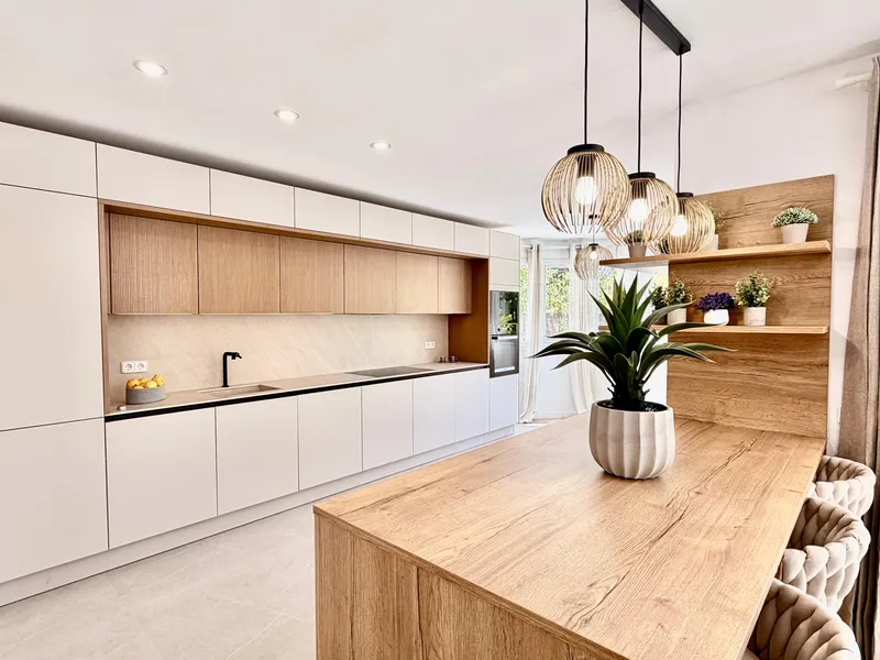 Mediterranean living in an elegant renovated villa in Santa Ponsa — photo 8
