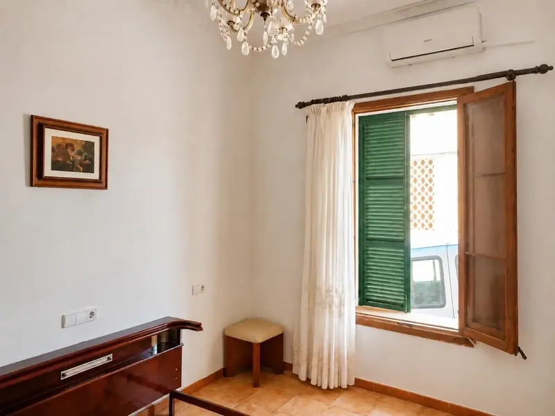Village house with ample outdoor spaces and multiple possibilities in Felanitx — photo 8