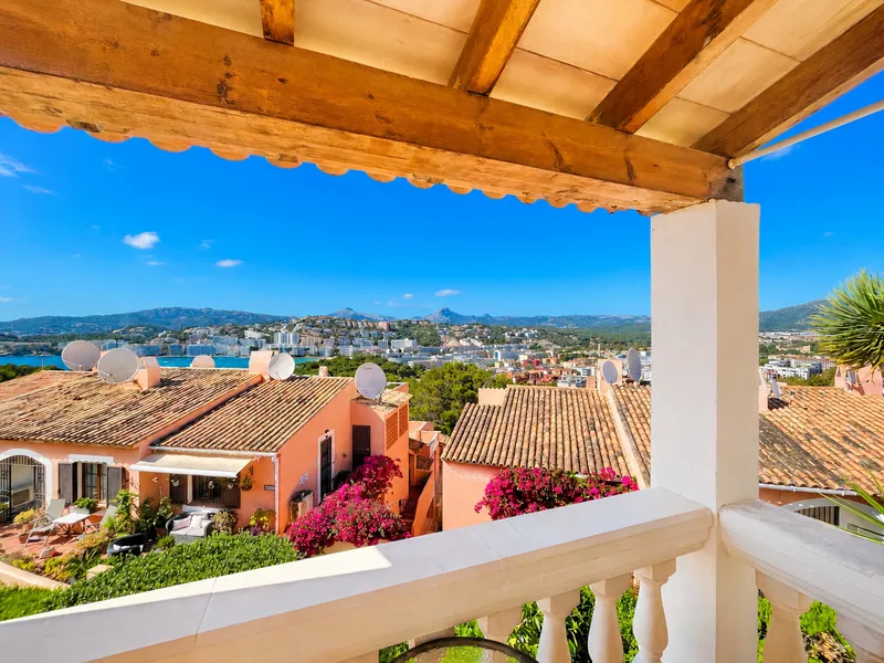 Townhouse with sea views in Santa Ponsa — photo 9