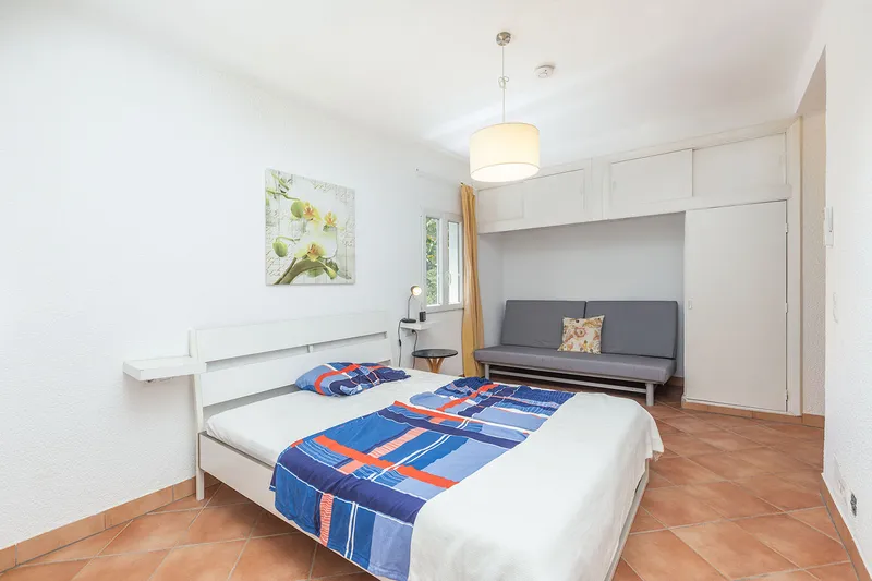 Mediterranean tower villa with roof terrace in a popular residential area — photo 8