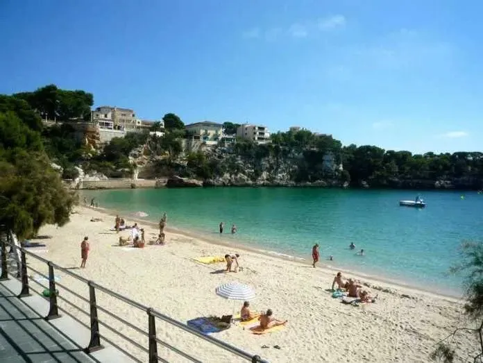Luxury villa in the sought after port location in Porto Cristo — photo 12