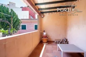 Charming and bright apartment with a covered terrace — photo 4
