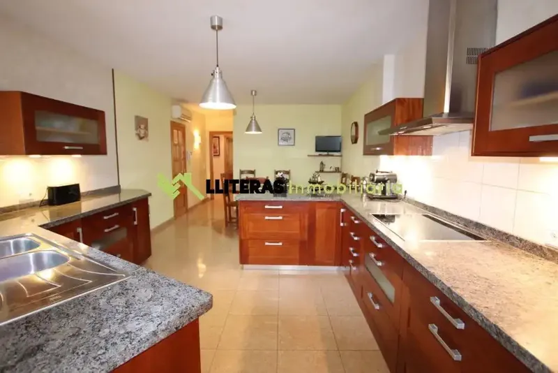 Spectacular semi-detached chalet located in one of the best areas of Inca, such as Son Amonda, known for its tranquility and family-friendly atmosphere — photo 3