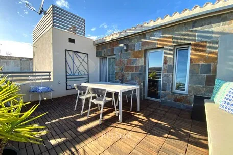Modern top floor apartment with terrace in Sant Llorenç — photo 1