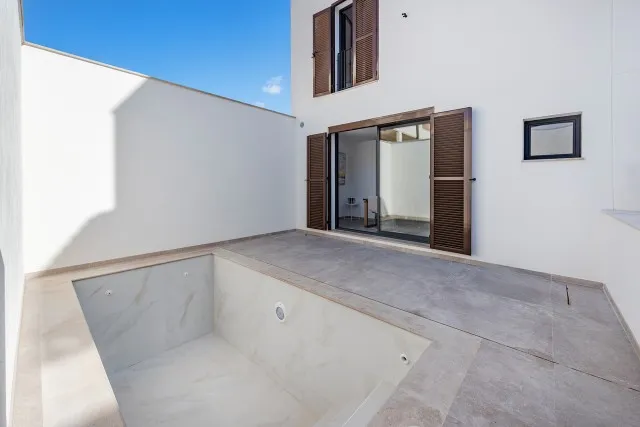 New house with private pool for sale in Colonia Sant Jordi, Mallorca — photo 1
