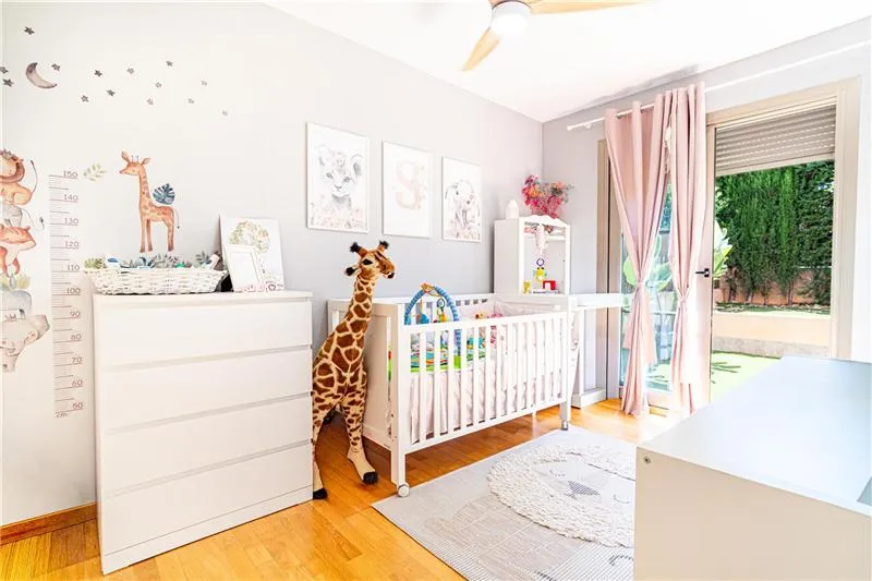 Ground floor flat with a private garden of approx. 263m² in a residential complex with a communal swimming pool — photo 11