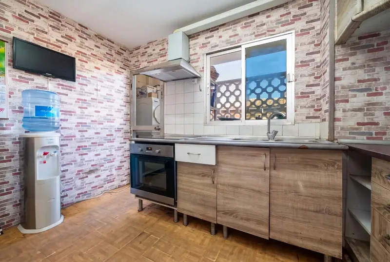 Palma - Zona Amanecer - Calle Josep Melià. Spacious first-floor apartment with lift for sale. — photo 7