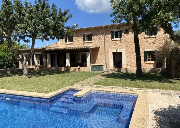 Country house in Santa Maria del Cami — photo 1