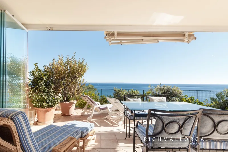 Ground floor with garden & sea views — photo 3