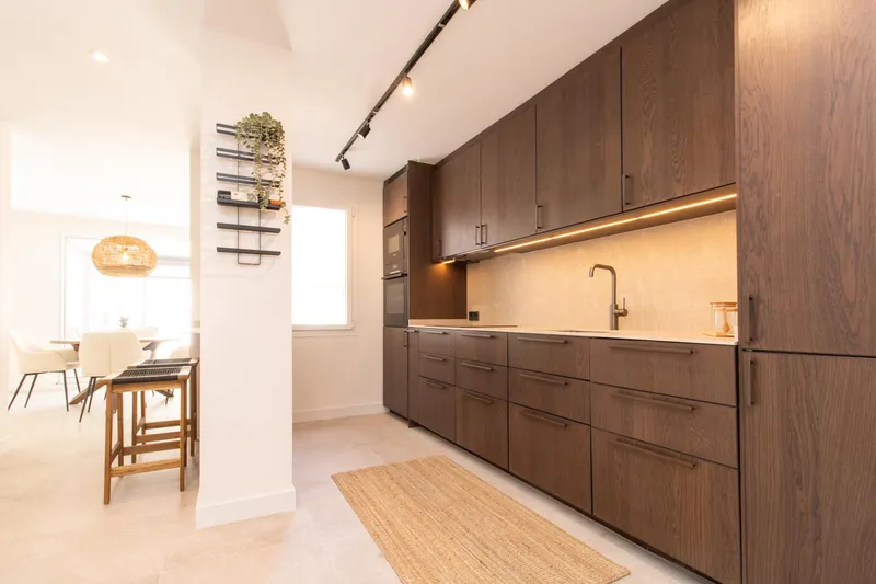 Elegant fully renovated apartment with large terrace in the center of Palma — photo 10