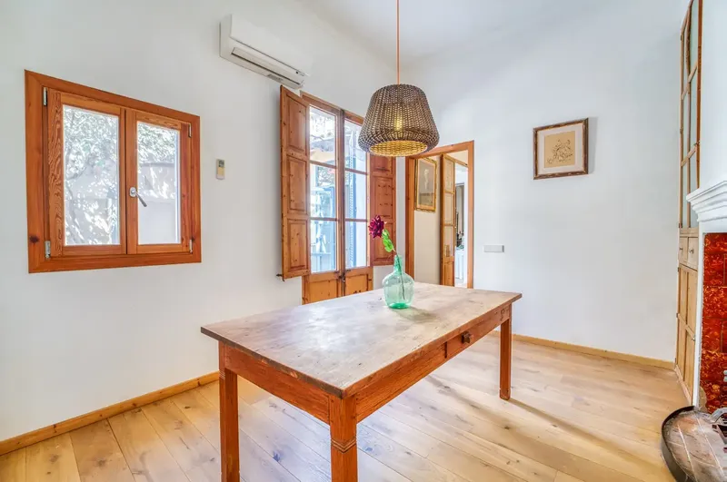 Extraordinary townhouse in the historic center of Petra, just steps from the popular Plaça Ramon Llull — photo 8