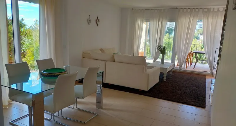 Luxury apartment with sea views for rent in Port Andratx with garden directly at the pool — photo 12