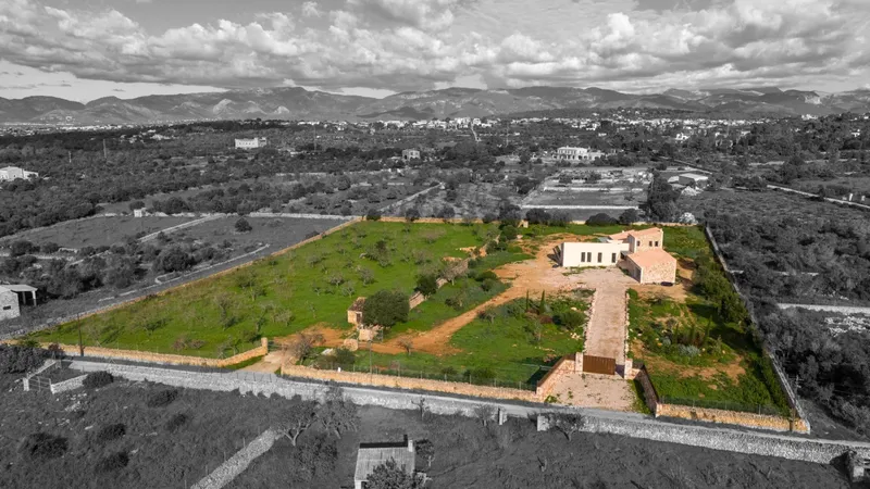 Farmhouse with panoramic views — photo 2