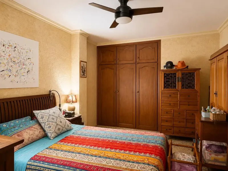 Apartment for sale in the Ponent area, Palma, an excellent opportunity for those seeking space, a large terrace and the possibility of pers — photo 10