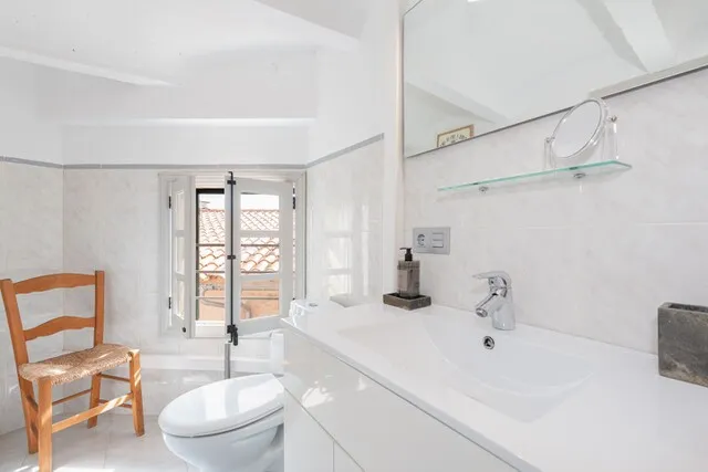 Penthouse with terrace for sale in the town Pollensa, North Mallorca — photo 8