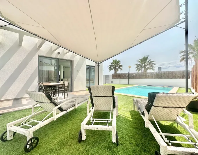 Modern villa with pool in a quiet area a short distance ... — photo 5