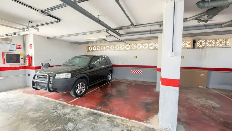 Secure Parking: Underground Parking Space in a Prime Location — photo 3