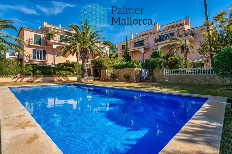 A beautiful duplex apartment in a privileged location in Portal Nous - Castillo de Bendinat, within a large complex of — photo 7