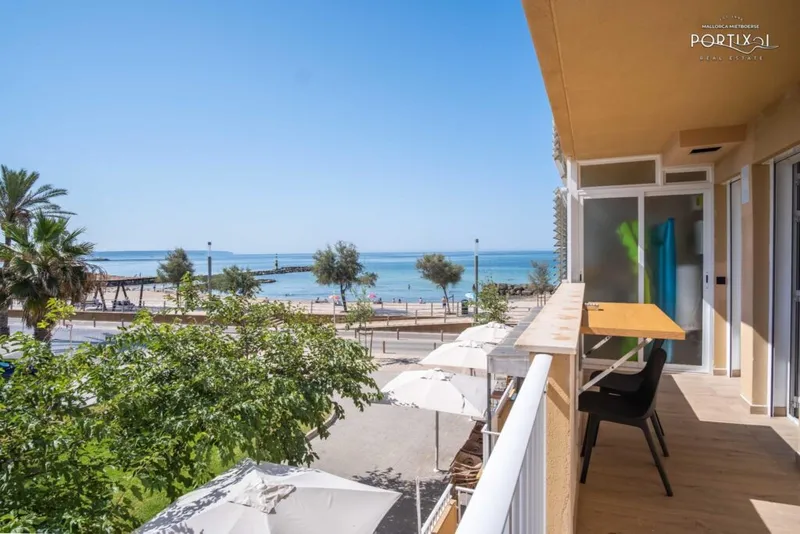 Reformed apartment with fantastic sea views — photo 2