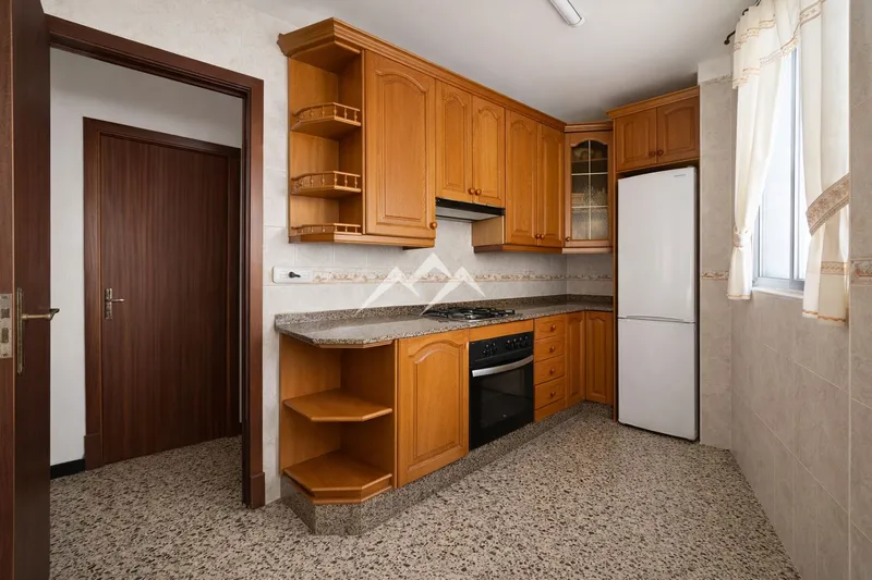 4-bedroom apartment in Molinar — photo 11