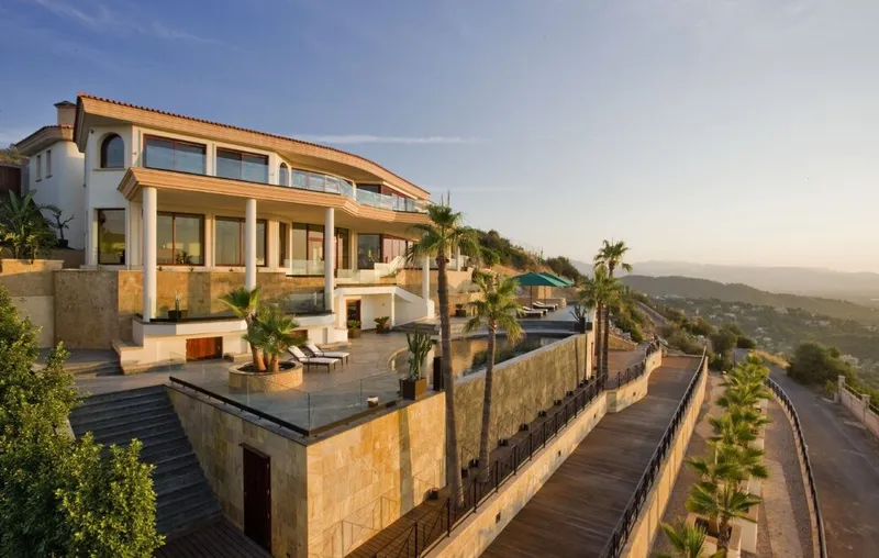Splendid villa in Son Vida — photo 1