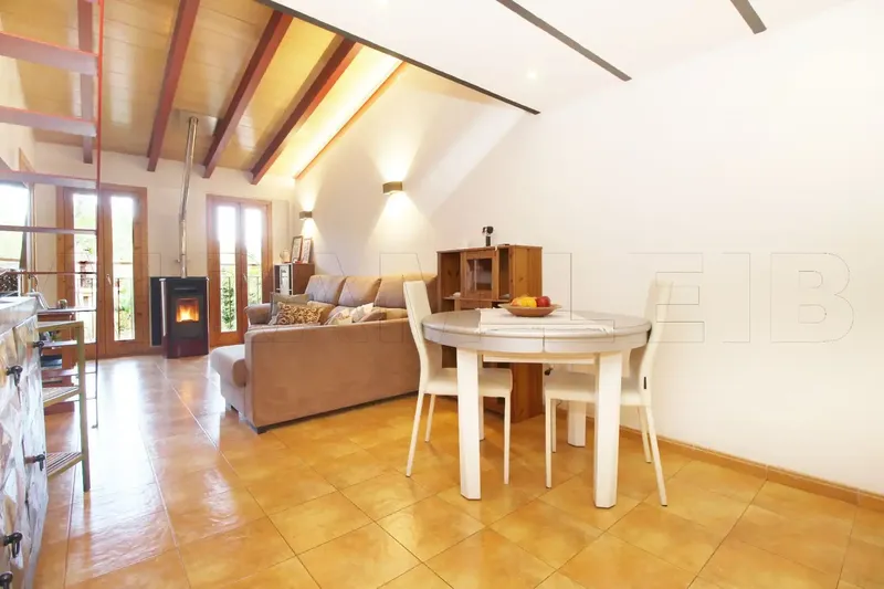 Exclusive first floor apartment for sale in Lluc, Escorca, with 72 m² distributed in two large double bedrooms, a spacious bathroom and a bright — photo 5