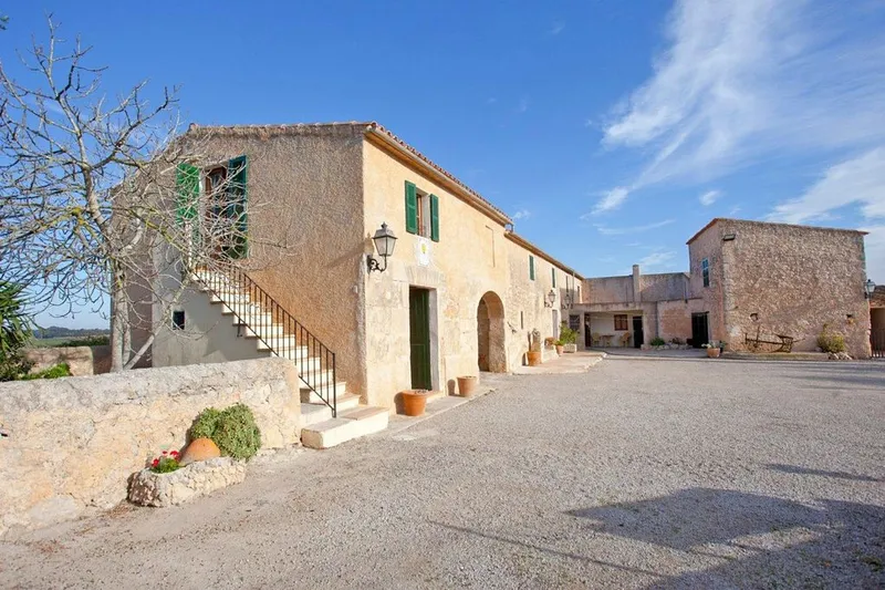 Rural or Farmhouse in Ariany, Province of Balearic Islands — photo 1