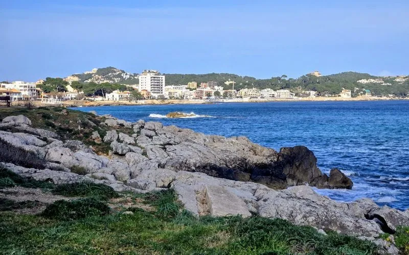 Exclusive property on the seafront — photo 2