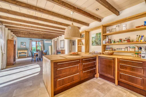 Alcudia: High-quality, large finca with sea views, pool, tennis court and holiday rental license in Alcudia — photo 8