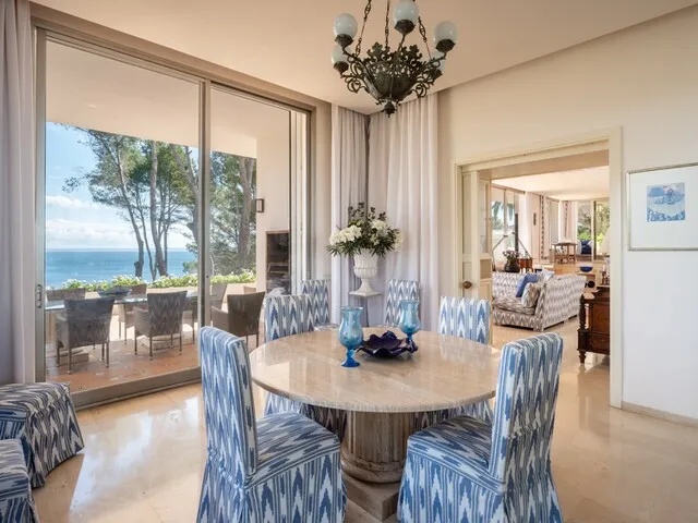 Coastal villa with direct sea access for sale in Sol de Mallorca, southwest Mallorca — photo 8