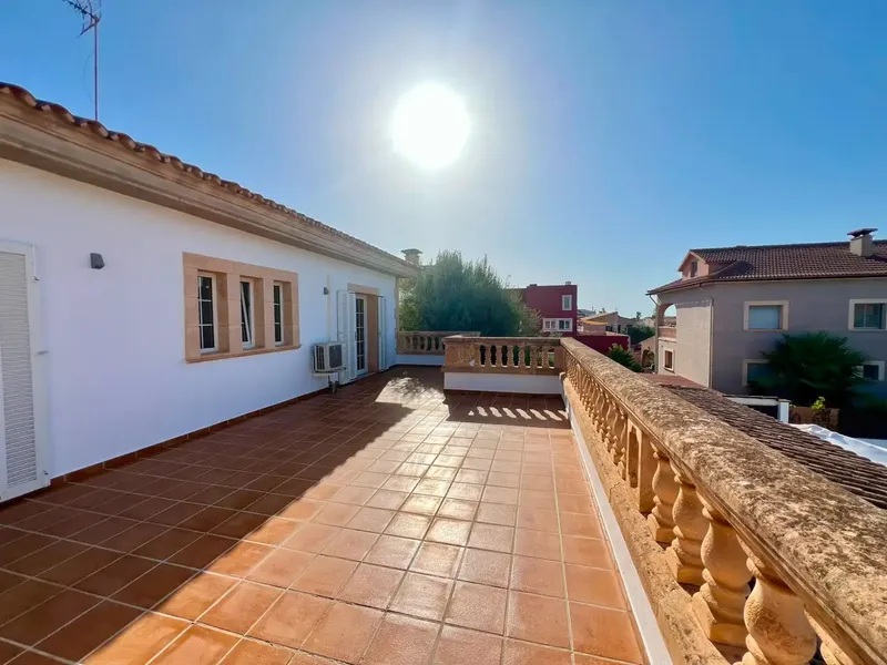 Magnificent villa with pool and garage in Portocolom: long-term rental. — photo 10