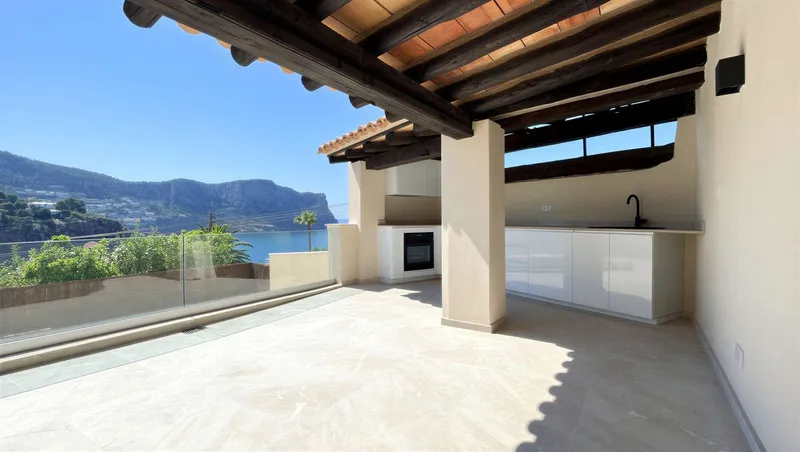 Exclusive Living with Ocean View & Pool — photo 8