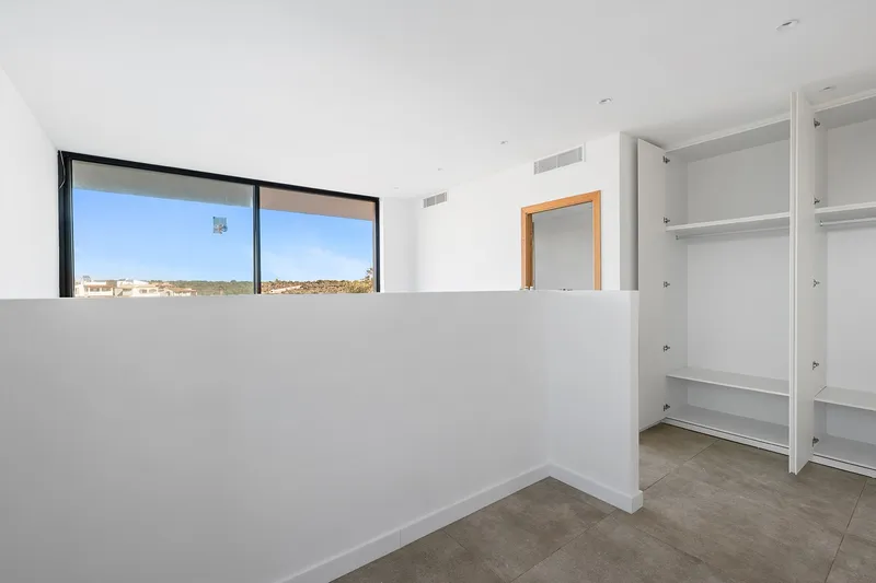 Exclusive new-build villa with pool in the immediate vicinity of the Portopetro harbor — photo 10