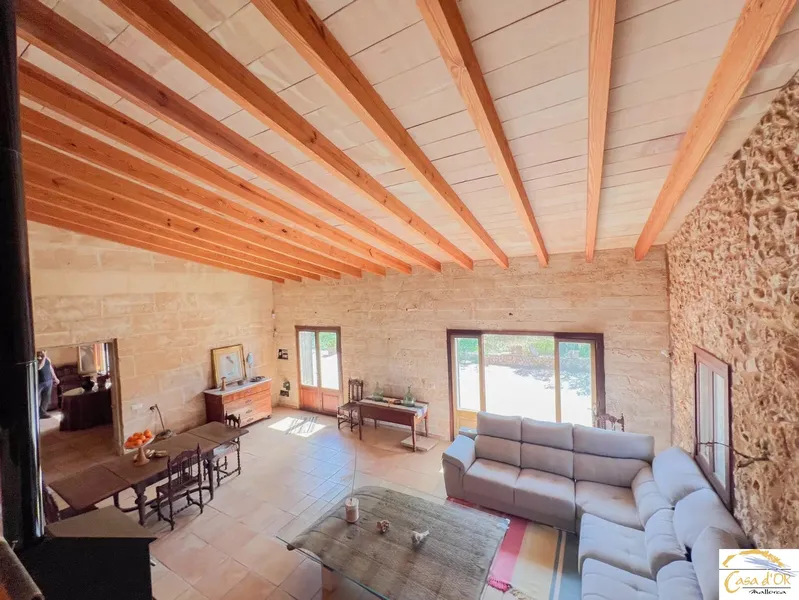 Natural Stone Finca with Expansive Grounds and Authentic Mallorcan Charm near Felanitx — photo 4