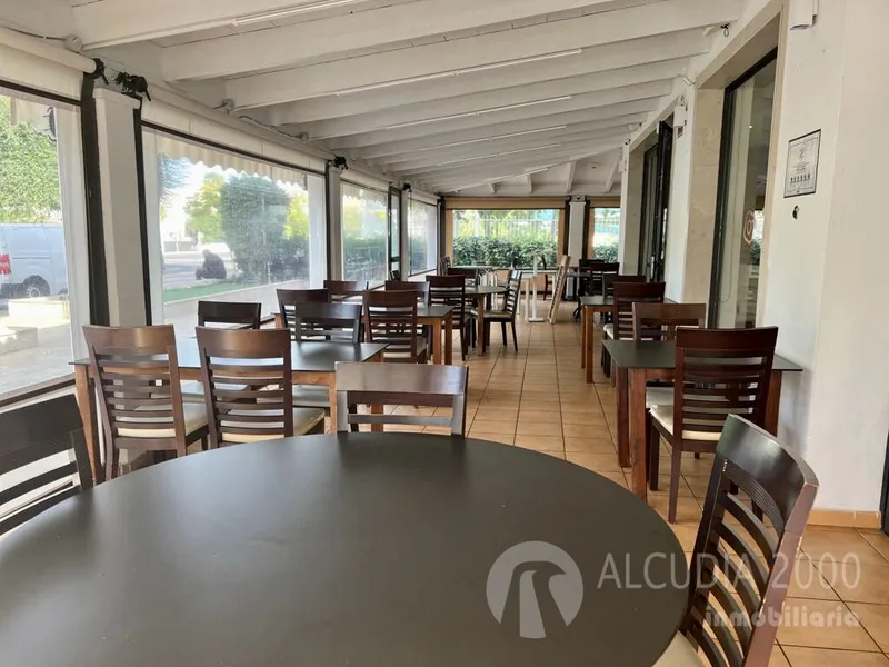 Business premise — photo 10