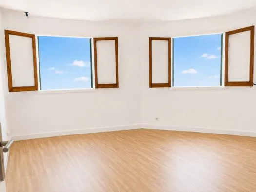 Apartment, 4 bedrooms, 130 m² — photo 1
